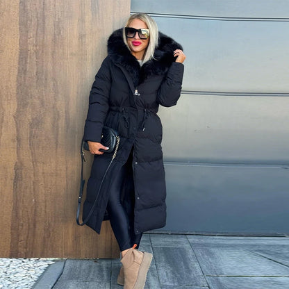 Cappotto invernale da donna con cappuccio e colletto in lana 